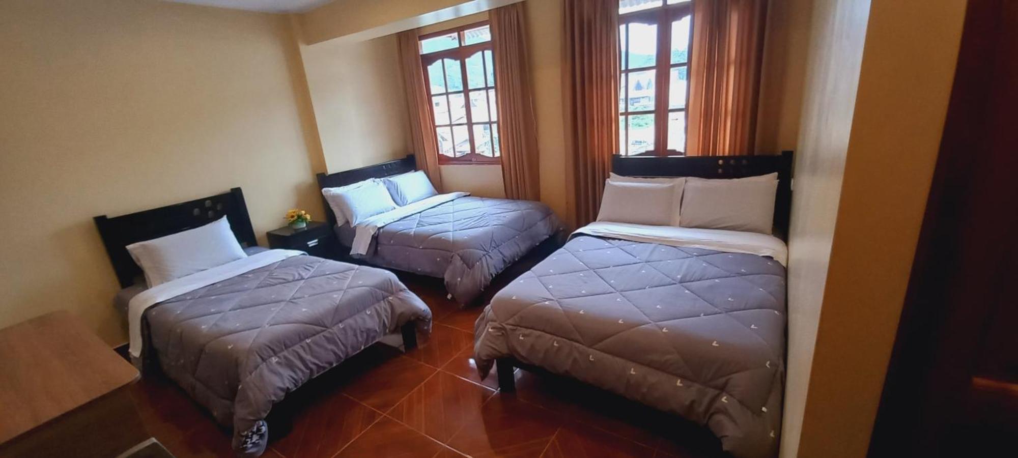Hospedaje "Los Quetzales De Oxapampa" Ngoại thất bức ảnh