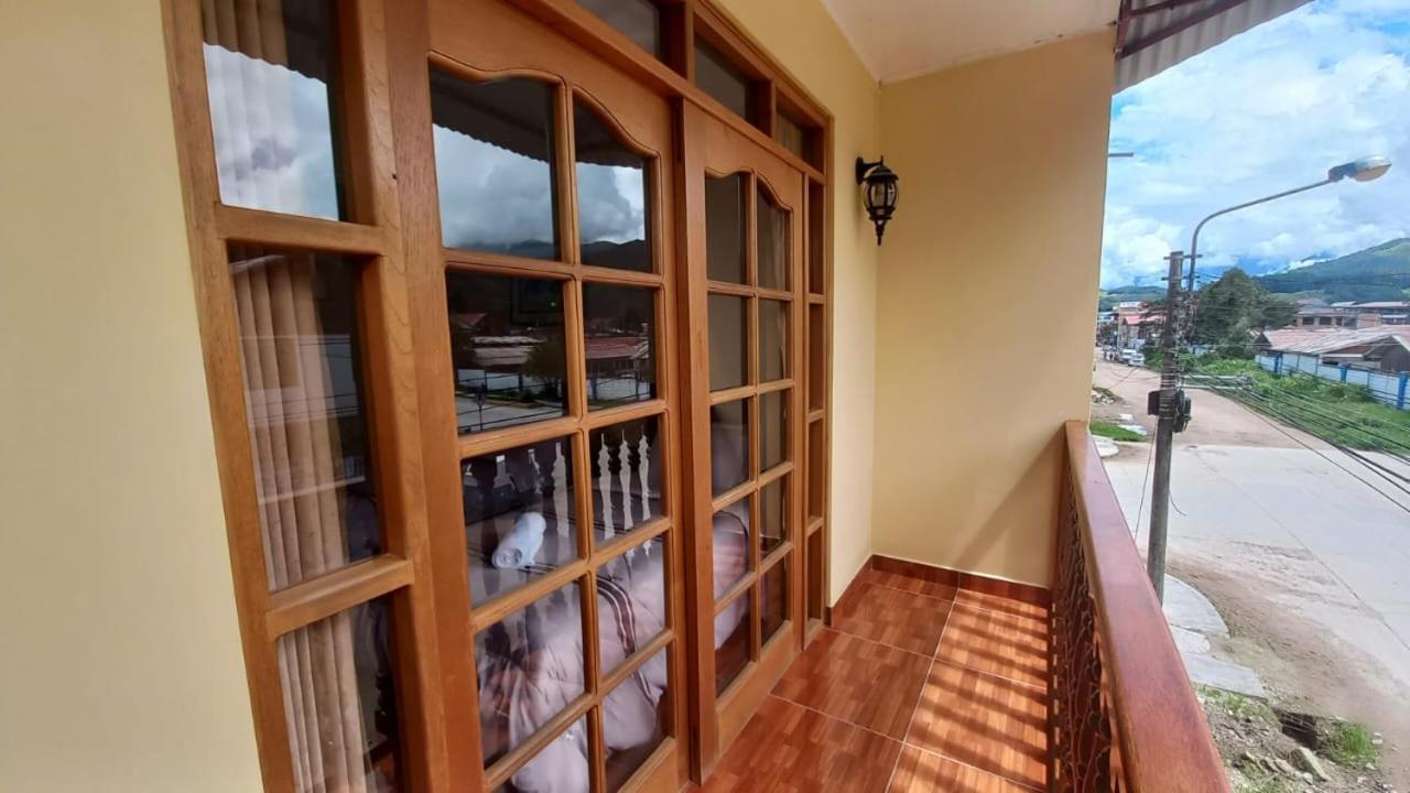 Hospedaje "Los Quetzales De Oxapampa" Ngoại thất bức ảnh